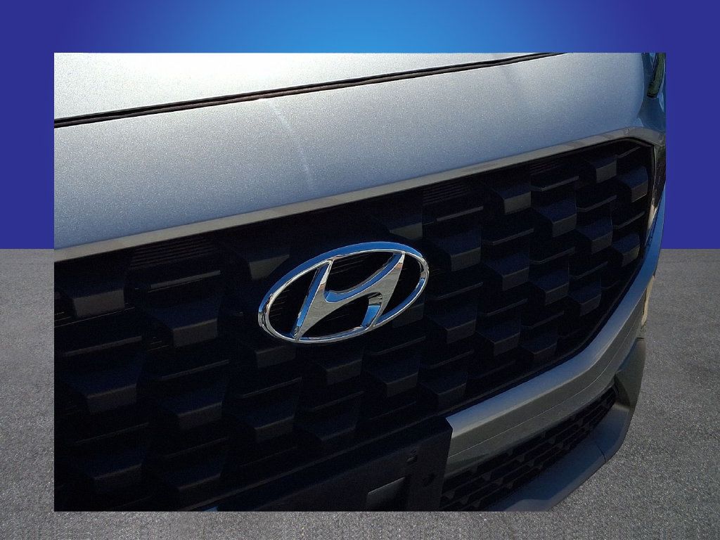 Used 2023 Hyundai Santa Fe SE AWD/4WD image 4