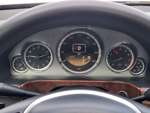 Used 2012 Mercedes-Benz E 350 4MATIC Sedan image 16