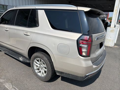 Used 2024 Chevrolet Tahoe LT w/ Luxury Package AWD/4WD image 5