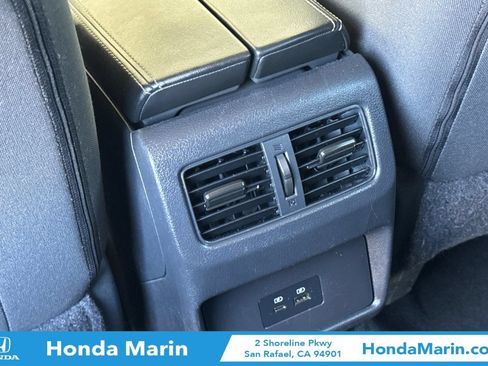 Used 2023 Nissan Rogue SV AWD/4WD image 16