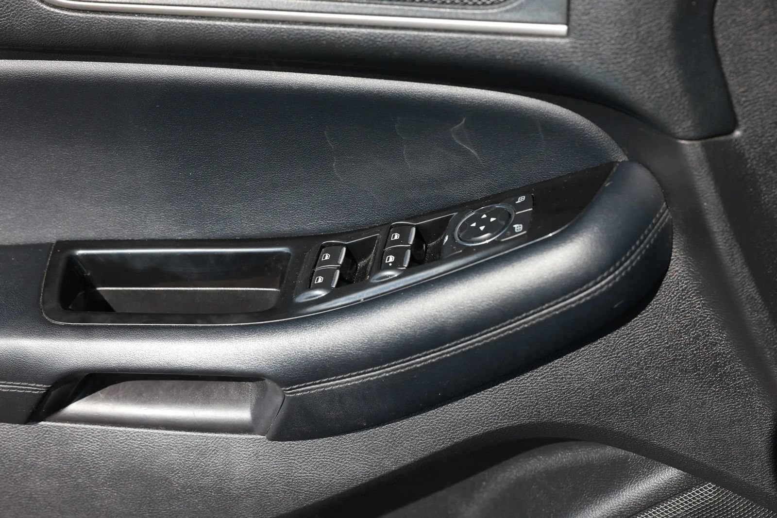 Used 2018 Ford Edge SEL w/ Equipment Group 201A FWD image 45
