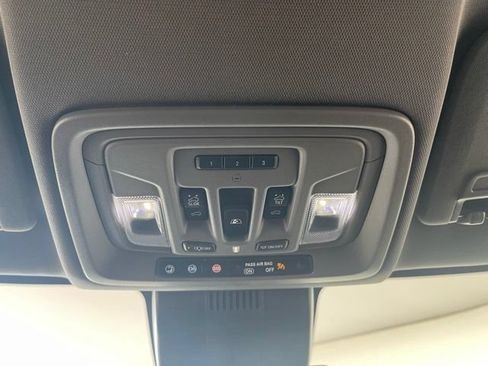 Used 2024 GMC Sierra 1500 Denali w/ Technology Package AWD/4WD image 44