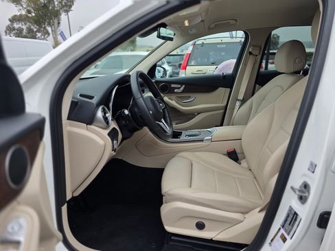 Used 2022 Mercedes-Benz GLC 300 image 11