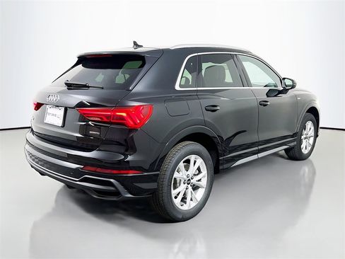 New 2025 Audi Q3 2.0T Premium image 7