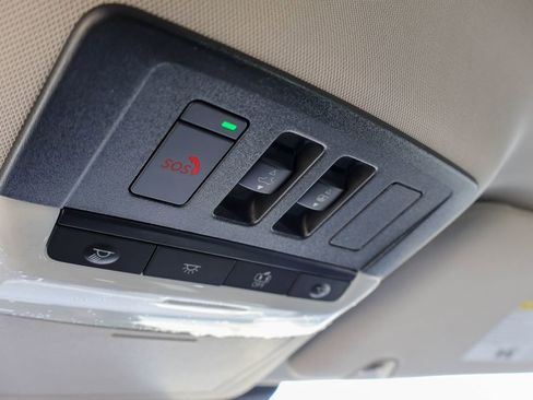 New 2026 Nissan Pathfinder Platinum FWD image 16