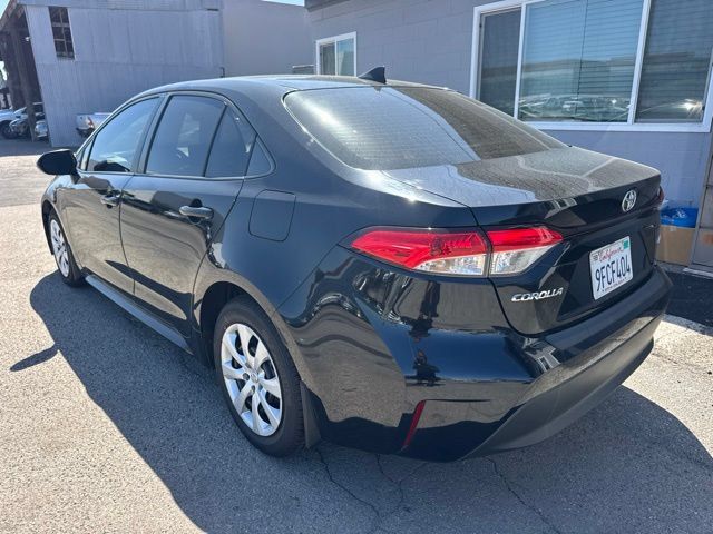 Used 2023 Toyota Corolla LE w/ Carpet Mat Package (TMS) FWD image 7