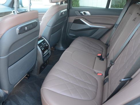 Used 2025 BMW X5 xDrive40i image 15