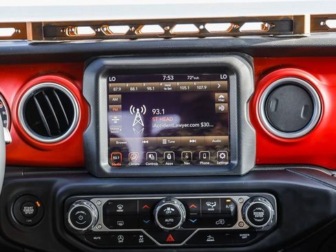Used 2023 Jeep Gladiator Rubicon w/ Trailer Tow Package AWD/4WD image 17