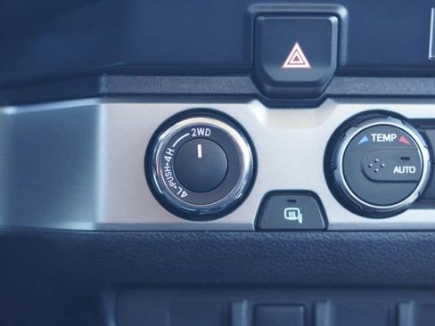 Certified 2023 Toyota Tacoma SR AWD/4WD image 28
