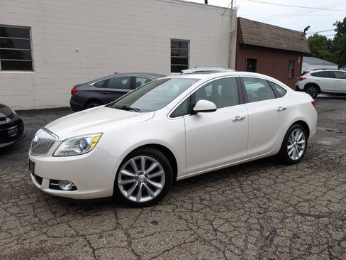 Used 2016 Buick Verano Leather w/ Experience Buick Package FWD image 2