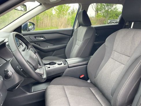 Used 2025 Nissan Rogue SV AWD/4WD image 11