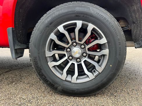 Used 2022 Chevrolet Silverado 1500 RST AWD/4WD image 51