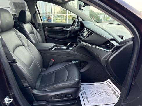 Used 2020 Buick Enclave Avenir w/ Avenir Technology Package AWD/4WD image 35