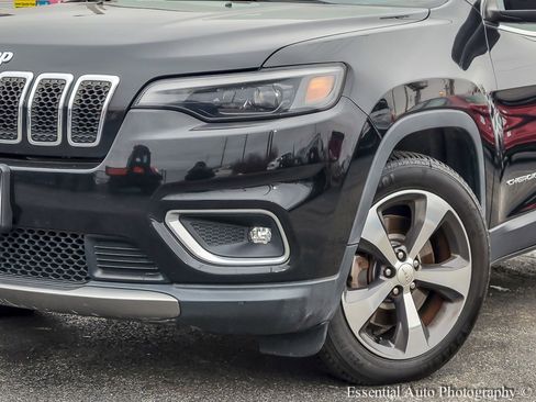 Used 2019 Jeep Cherokee Limited image 32