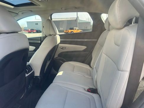 Used 2023 Hyundai Tucson SEL w/ Convenience Package AWD/4WD image 16