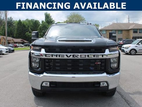 Used 2022 Chevrolet Silverado 2500 LT w/ Convenience Package AWD/4WD image 3