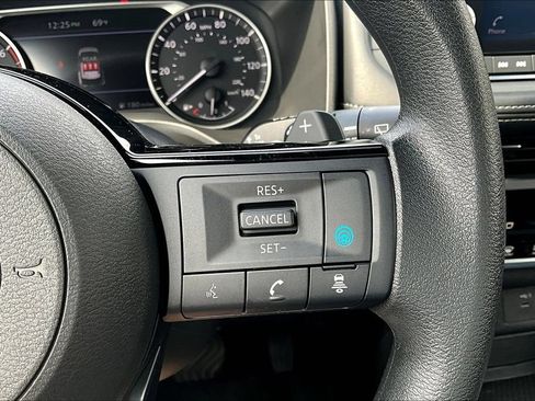 Certified 2023 Nissan Rogue SV AWD/4WD image 12