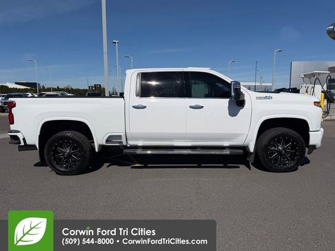 Used 2021 Chevrolet Silverado 3500 High Country w/ Z71 Off-Road Package image 7