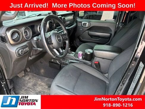 Used 2019 Jeep Wrangler Unlimited Sport S AWD/4WD image 8