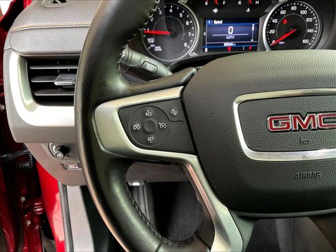 Used 2021 GMC Terrain SLE w/ Driver Convenience Package FWD image 11
