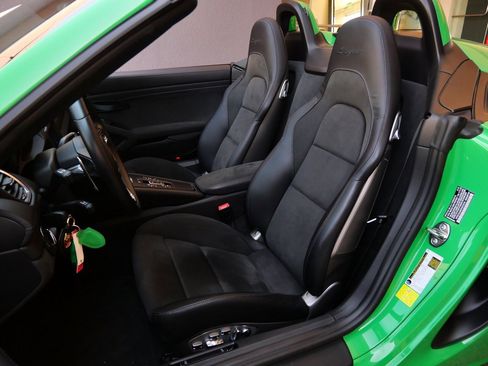 Used 2023 Porsche 718 Boxster Spyder image 19