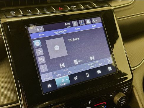 Used 2023 Jeep Grand Cherokee L Laredo image 21