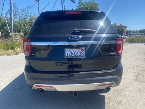 Used 2017 Ford Explorer XLT AWD/4WD image 7