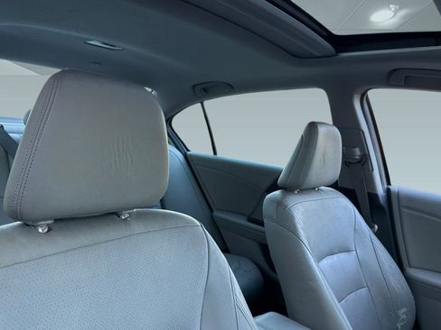 Certified 2017 Honda Accord Touring image 25