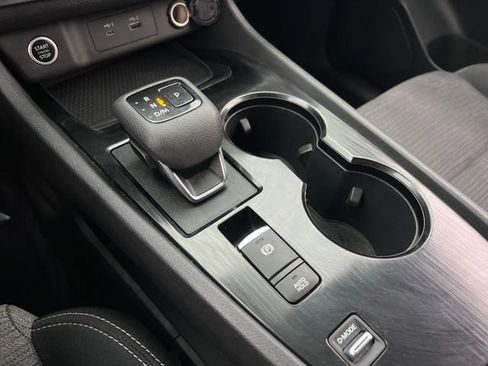 Used 2023 Nissan Rogue SV image 27