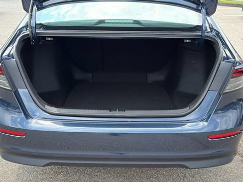 Used 2023 Honda Accord EX image 28