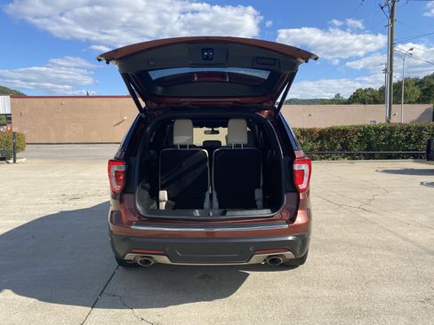 Used 2018 Ford Explorer Limited image 25