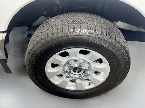 Used 2024 Ford F350 XLT image 13