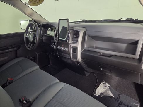 Used 2017 RAM 1500 Tradesman w/ Popular Equipment Group RWD image 32