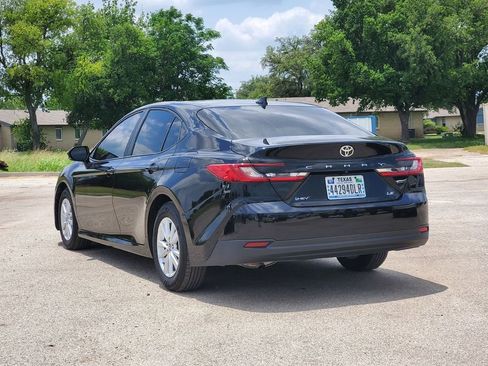 Used 2026 Toyota Camry LE FWD image 31