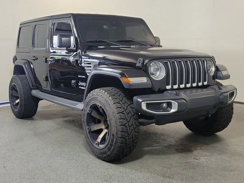 Used 2019 Jeep Wrangler Unlimited Sahara AWD/4WD image 1