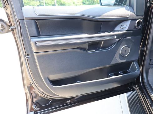 Used 2021 Ford Expedition XLT AWD/4WD image 11