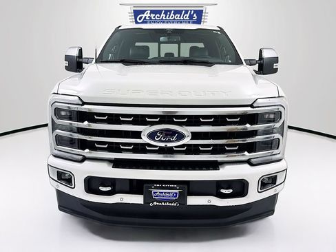 Used 2024 Ford F350 Platinum w/ FX4 Off-Road Package image 2