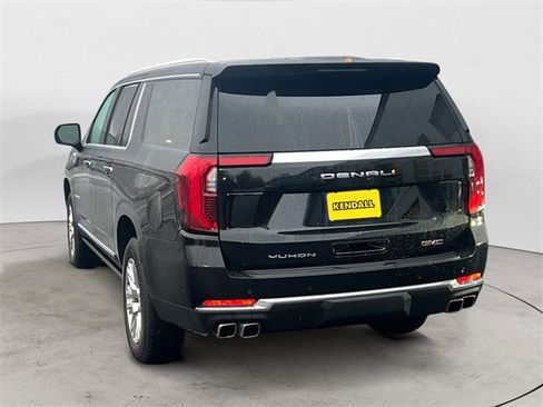 Used 2025 GMC Yukon XL Denali image 3