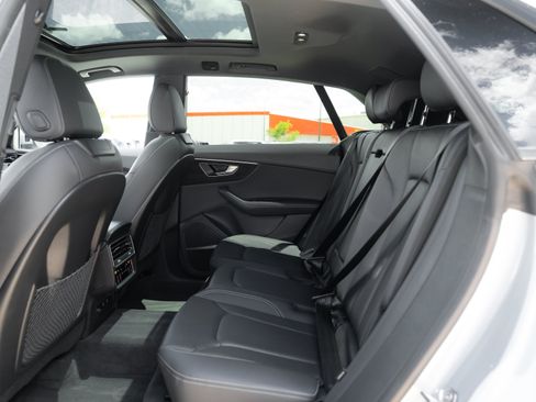 Certified 2025 Audi Q8 Premium Plus w/ Premium Plus Package AWD/4WD image 25