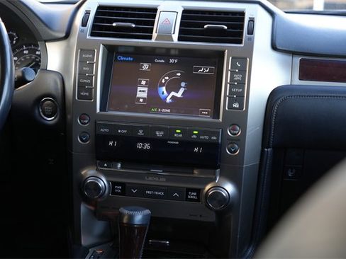 Used 2019 Lexus GX 460 Premium image 14