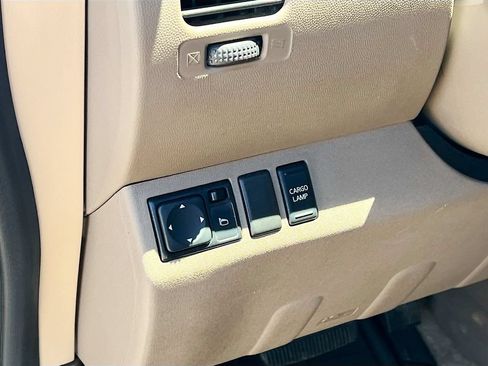 Used 2016 Nissan Frontier SV RWD image 10