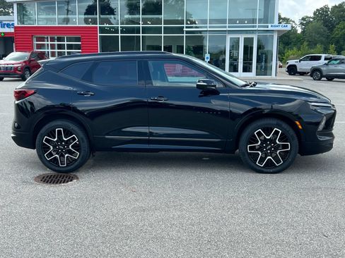 Certified 2024 Chevrolet Blazer RS w/ LPO, Floor Liner Package AWD/4WD image 52