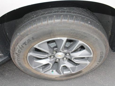 Certified 2023 Chevrolet Tahoe LT w/ LT Signature Package image 9