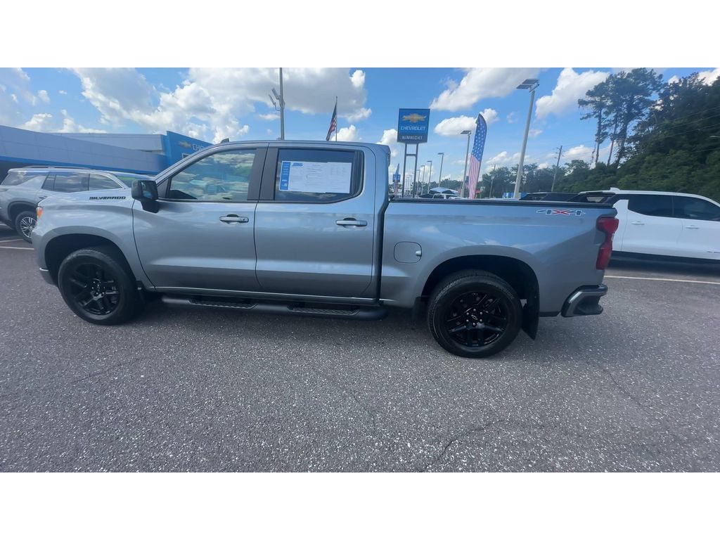 Used 2024 Chevrolet Silverado 1500 RST AWD/4WD image 5