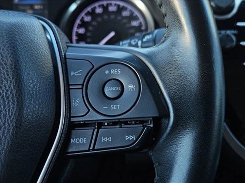 Used 2018 Toyota Camry SE image 13