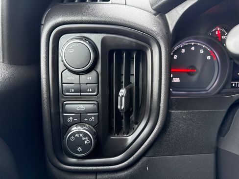 Used 2020 Chevrolet Silverado 1500 Custom Trail Boss w/ Custom Convenience Package AWD/4WD image 33