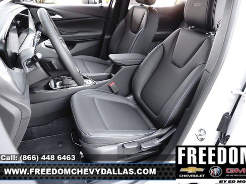 New 2026 Buick Encore GX Sport Touring image 13