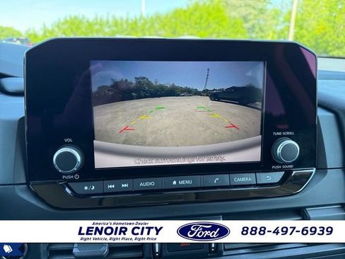 Used 2023 Nissan Pathfinder S AWD/4WD image 24