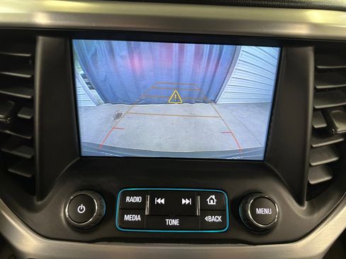 Used 2018 GMC Acadia SLE w/ Driver Alert Package I image 14