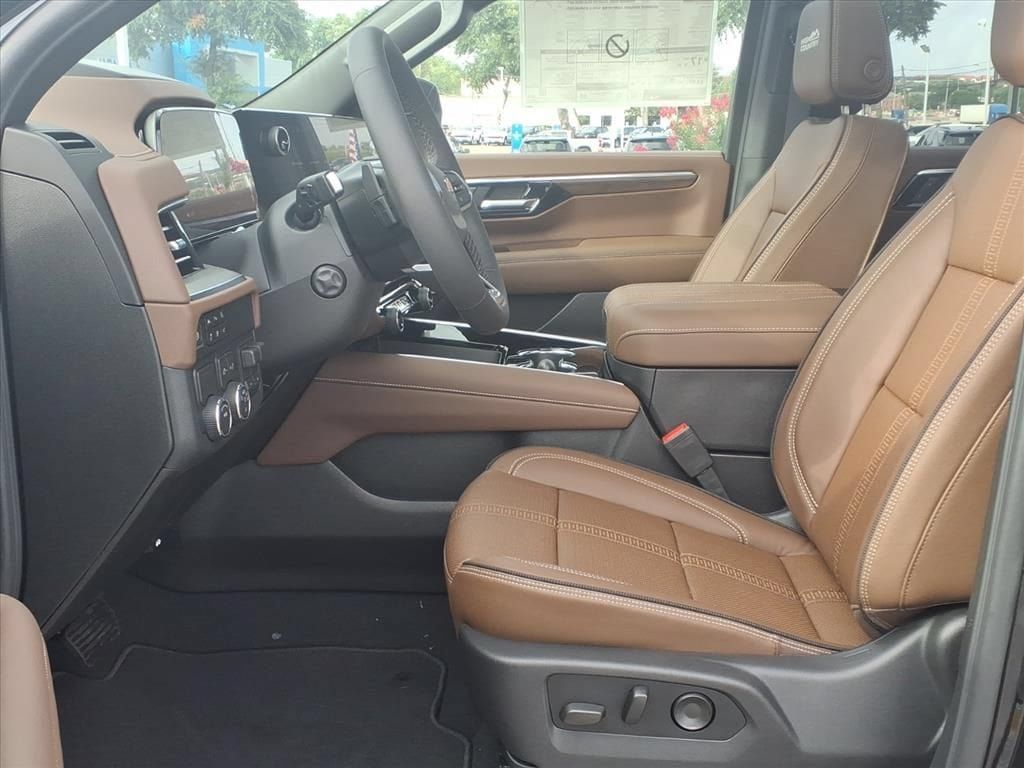 New 2026 Chevrolet Tahoe High Country w/ Sun And Tow Package RWD image 17